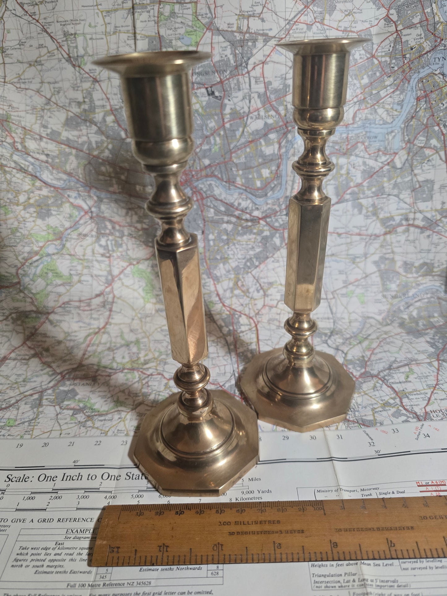 Late 1800s - Victorian candlesticks. Pair
